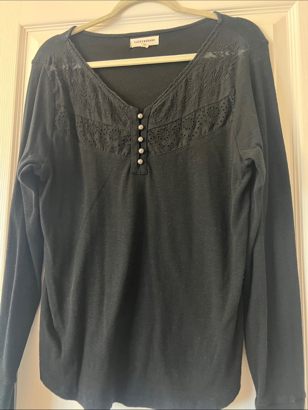 Like New Lucky Brand Black Lace Yoke Long-Sleeve Henley size XL